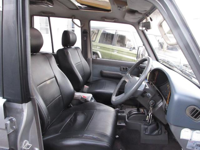 ランドクルーザープラド 純正カラー全ペイント リフトアップ 社外ホイル A/Tタイヤ 丸目ライト 社外メッキグリル サンルーフ LEDテールレンズ オレンジコーナーレンズ タイベル交換済み(22枚目)