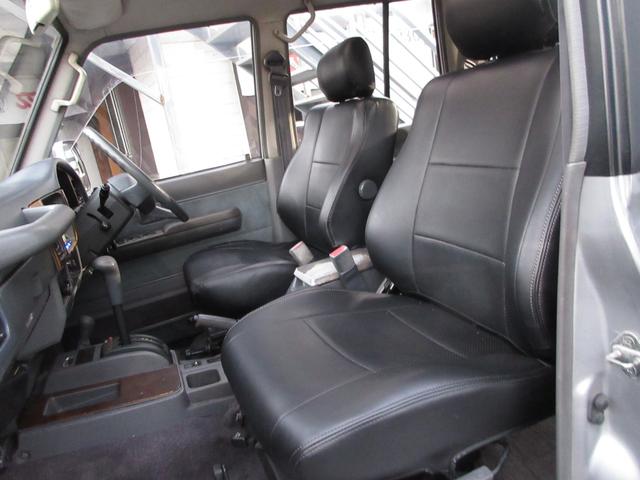 ランドクルーザープラド 純正カラー全ペイント リフトアップ 社外ホイル A/Tタイヤ 丸目ライト 社外メッキグリル サンルーフ LEDテールレンズ オレンジコーナーレンズ タイベル交換済み(25枚目)