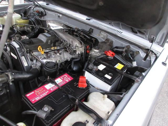 ランドクルーザープラド 純正カラー全ペイント リフトアップ 社外ホイル A/Tタイヤ 丸目ライト 社外メッキグリル サンルーフ LEDテールレンズ オレンジコーナーレンズ タイベル交換済み(34枚目)