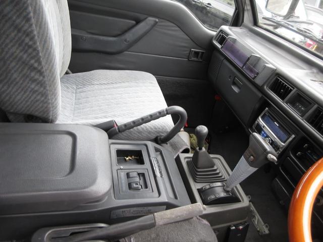 デリカスターワゴン ＧＬＸ　オールペイント　リフトアップ　社外ホイル　サンルーフ　社外マフラーリアラダー　燃料ポンプ　ウォーターポンプ　タイミングベルト　オルタネーター　グロープラグ交換済み（24枚目）