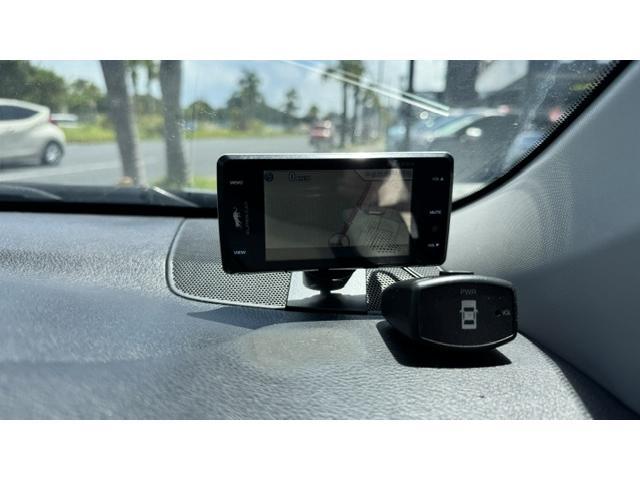ハイブリッド　Ｇパッケージ　ＺＳカスタム製スピンドルフェイス　フルエアロ　ＲＯＨＡＮＡ１９インチアルミ　ウインカーミラー　純正Ｂｌｕｅｔｏｏｔｈ内蔵ナビ　パワーシート　スマートキー　クリアランスソナー　ＥＴＣ（画像36）