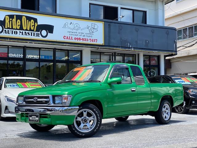 ハイラックススポーツピック エクストラキャブ　ライムグリーンメタオールペン済み　ハードトノカバー　社外アルミ　ＧＯＯＤＹＥＡＲホワイトレタータイヤ　サンルーフ　リアメッキステップバンパー（10枚目）