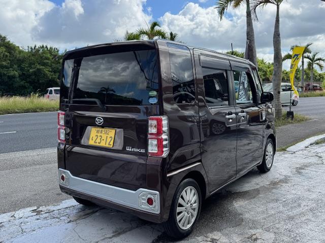 ウェイク Ｘ　ファインセレクションＳＡ　ターボ　レジャースペック　パワースライドドア　ＬＥＤヘッドライト　Ｂｌｕｅｔｏｏｔｈ内蔵ＳＤナビ　地デジ　バックモニター　限定メッキグリル　ドラレコ　衝突回避支援システム　純正アルミ（8枚目）