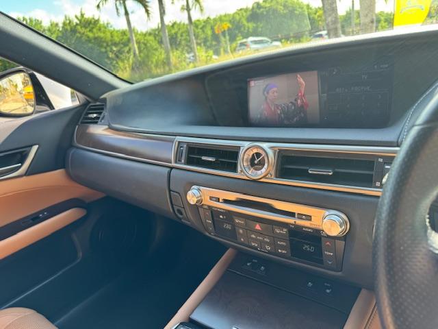 GS GS350 Fスポーツ スピンドルフェイス WORKグノーシス20インチアルミ HKS車高調 ブラウンレザーエアーシート 3眼ヘッドライト F&トランクスポ クルーズコントロール 電動サンシェード 社外マフラー(31枚目)