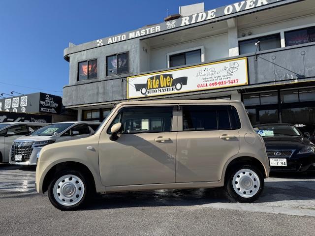 アルトラパンショコラ Ｇ　スマートフォン連動ナビ装着車　純正１４インチアルミ　ヒーター内臓レザーコンビシート　プッシュスタート　バックモニター　地デジ　バックモニター（5枚目）