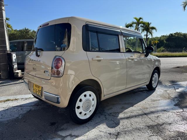 アルトラパンショコラ Ｇ　スマートフォン連動ナビ装着車　純正１４インチアルミ　ヒーター内臓レザーコンビシート　プッシュスタート　バックモニター　地デジ　バックモニター（7枚目）