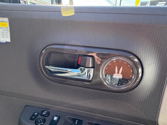 アルトラパンショコラ Ｇ　スマートフォン連動ナビ装着車　純正１４インチアルミ　ヒーター内臓レザーコンビシート　プッシュスタート　バックモニター　地デジ　バックモニター（34枚目）