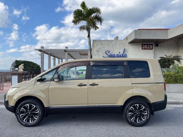 デリカD:5 G ナビパッケージ 1オーナー 4WD 社外サンドベージュオールペン 18インチアルミ バンパープロテクター ヨコハマジオランダーATタイヤ パワースライドドア 純正HDDナビF.S.Rカメラ フリップダウンモニター(10枚目)