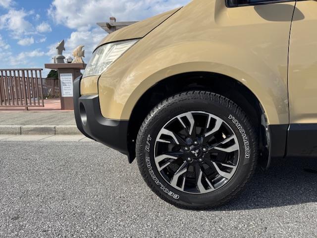 デリカD:5 G ナビパッケージ 1オーナー 4WD 社外サンドベージュオールペン 18インチアルミ バンパープロテクター ヨコハマジオランダーATタイヤ パワースライドドア 純正HDDナビF.S.Rカメラ フリップダウンモニター(17枚目)