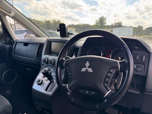 デリカD:5 G ナビパッケージ 1オーナー 4WD 社外サンドベージュオールペン 18インチアルミ バンパープロテクター ヨコハマジオランダーATタイヤ パワースライドドア 純正HDDナビF.S.Rカメラ フリップダウンモニター(21枚目)