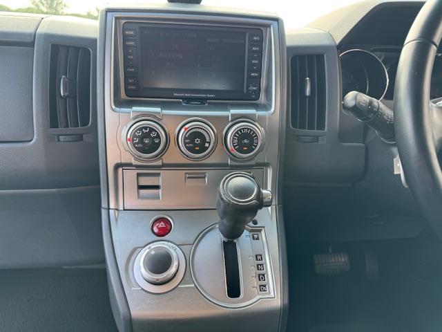 デリカD:5 G ナビパッケージ 1オーナー 4WD 社外サンドベージュオールペン 18インチアルミ バンパープロテクター ヨコハマジオランダーATタイヤ パワースライドドア 純正HDDナビF.S.Rカメラ フリップダウンモニター(23枚目)