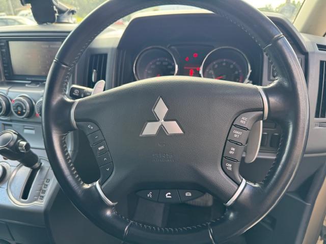 デリカD:5 G ナビパッケージ 1オーナー 4WD 社外サンドベージュオールペン 18インチアルミ バンパープロテクター ヨコハマジオランダーATタイヤ パワースライドドア 純正HDDナビF.S.Rカメラ フリップダウンモニター(24枚目)