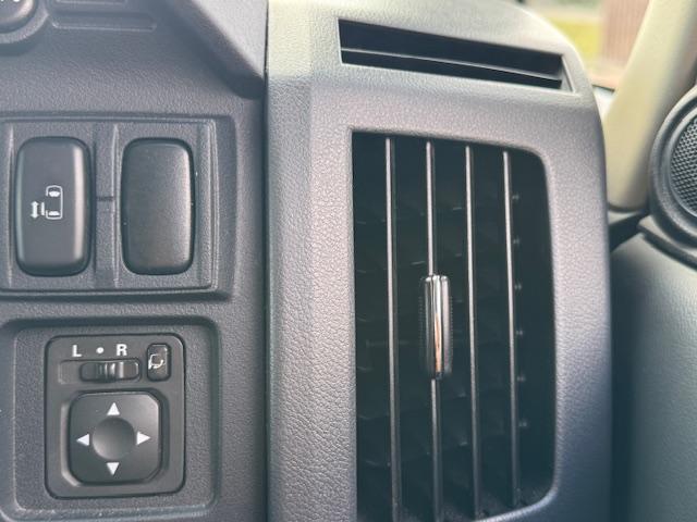 デリカD:5 G ナビパッケージ 1オーナー 4WD 社外サンドベージュオールペン 18インチアルミ バンパープロテクター ヨコハマジオランダーATタイヤ パワースライドドア 純正HDDナビF.S.Rカメラ フリップダウンモニター(26枚目)