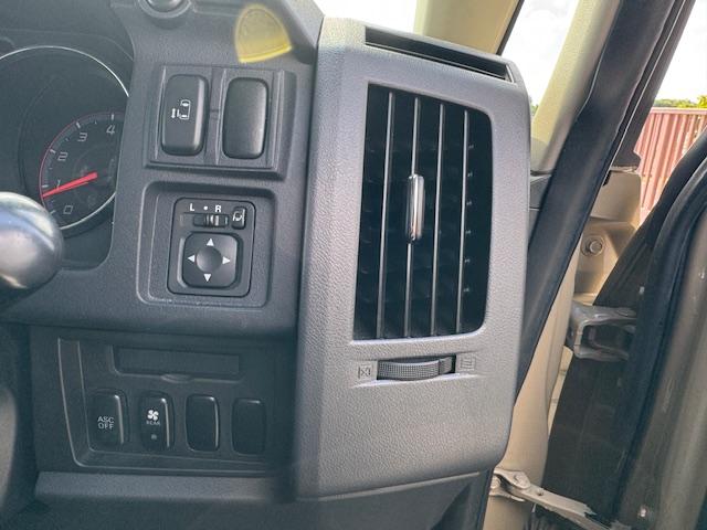 デリカD:5 G ナビパッケージ 1オーナー 4WD 社外サンドベージュオールペン 18インチアルミ バンパープロテクター ヨコハマジオランダーATタイヤ パワースライドドア 純正HDDナビF.S.Rカメラ フリップダウンモニター(41枚目)