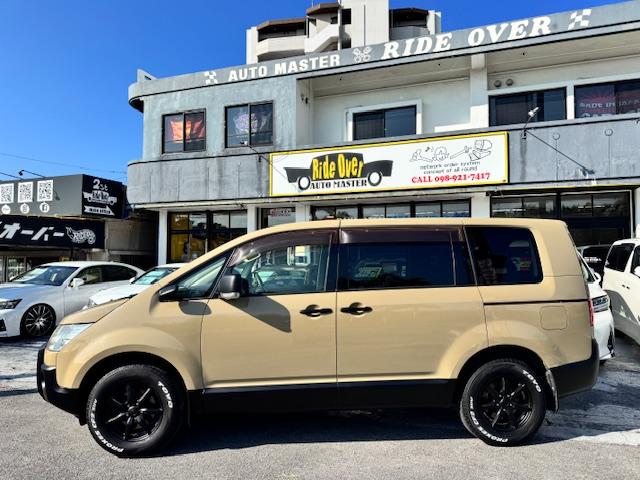 デリカＤ：５ Ｍ　サンドベージュ＆マットブラックオールペン済　パワースライドドア　アルパイン製ＳＤナビ　地デジ　バックモニター　Ｆバンパープロテクター　ＥＴＣ　マットブラック純正１８インチアルミ　ウインカーミラー（4枚目）