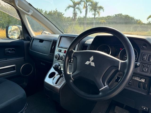 デリカＤ：５ Ｍ　サンドベージュ＆マットブラックオールペン済　パワースライドドア　アルパイン製ＳＤナビ　地デジ　バックモニター　Ｆバンパープロテクター　ＥＴＣ　マットブラック純正１８インチアルミ　ウインカーミラー（20枚目）