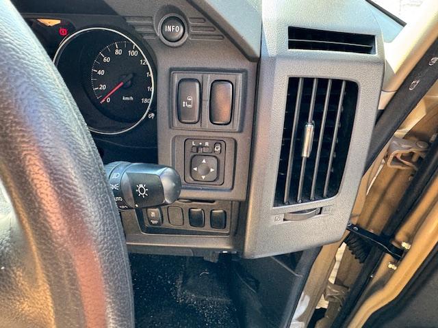 デリカＤ：５ Ｍ　サンドベージュオールペン済　リフトアップ　社外アルミ　ストラーダワイドＳＤナビ　Ｂｌｕｅｔｏｏｔｈ内蔵　２列目シートモニター　パワースライドドア　アンティーク調レザーシートカバー　Ｆバンパーガード（34枚目）