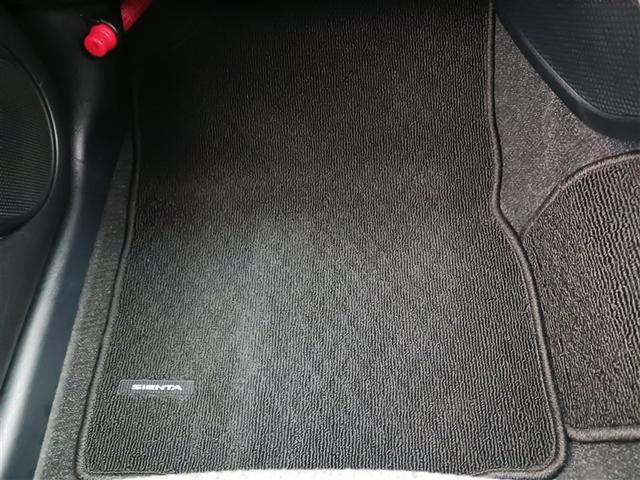 シエンタ ファンベースＸ　ミュージックプレイヤー接続可　電動スライドドア　ウオークスルー　アイドリングストップ（29枚目）