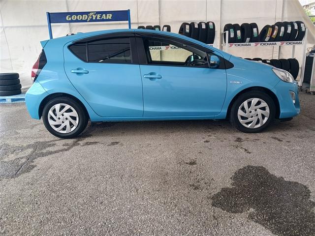 アクア Ｓ　フルセグ　メモリーナビ　ＤＶＤ再生　バックカメラ　ＥＴＣ　ドラレコ　ＬＥＤヘッドランプ　記録簿（9枚目）