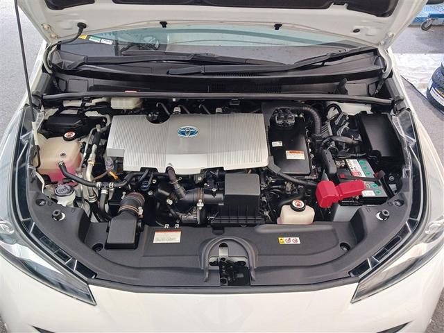 プリウス Ｓ　メモリーナビ　ミュージックプレイヤー接続可　バックカメラ　衝突被害軽減システム　ＥＴＣ　ＬＥＤヘッドランプ　アイドリングストップ（12枚目）