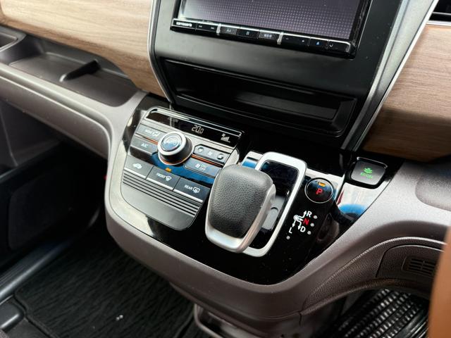 フリードハイブリッド ハイブリッド・Ｇホンダセンシング　社外ナビＴＶ　ブルートゥース　両側パワースライドドア（15枚目）