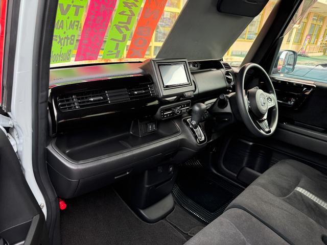 Ｎ－ＢＯＸカスタム Ｌ　社外ナビＴＶ　バックモニター　ブルートゥース　片側パワースライドドア（5枚目）