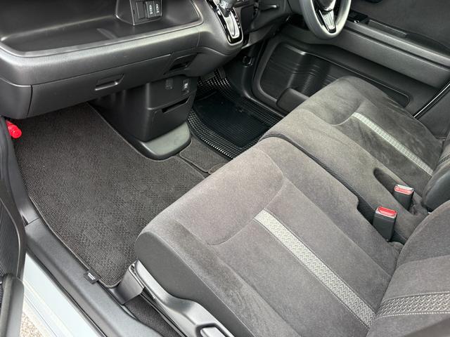 Ｎ－ＢＯＸカスタム Ｌ　社外ナビＴＶ　バックモニター　ブルートゥース　片側パワースライドドア（6枚目）