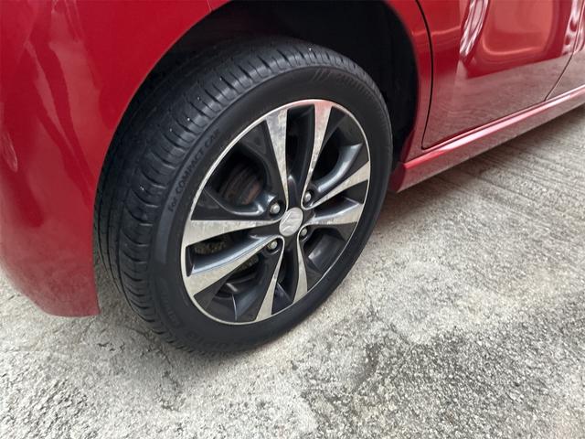 ワゴンＲスティングレー Ｔ　フルエアロ　ＨＩＤ　フォグランプ　プライバシーガラス　　ウインカーミラー　電格ミラー　スマートキー　プッシュスタート　集中ドアロック　　盗難防止装置　横滑り防止装置　アイドリングストップ　ラジオ（13枚目）