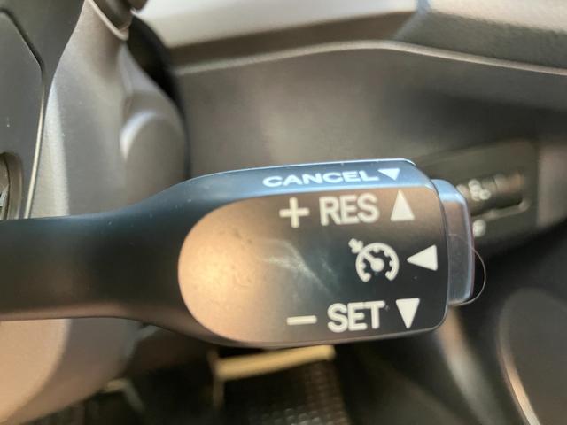 ８６ ＧＴリミテッド　ＴＲＤマフラー　社外アルミホイール　社外リヤウィング　ナビ　バックカメラ　Ｂｌｕｅｔｏｏｔｈ　キープッシュスタート　ＬＥＤヘッドライト　キーフリー　オートクルーズ　フルセグＴＶ　ＤＶＤ（21枚目）