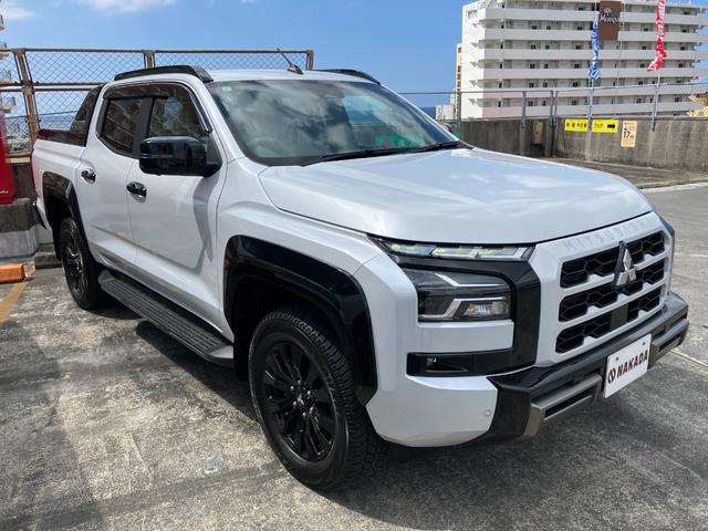 トライトン ＧＳＲ　４ＷＤ　ディーゼル　１ナンバー貨物車　全方位カメラ　クリアランスソナー　社外ヒッチメンバー　ＥＴＣ　ナビ　フルセグＴＶ　Ｂｌｕｅｔｏｏｔｈ　パワーシート　キープッシュスタート　オートクルーズ　アルミ（3枚目）