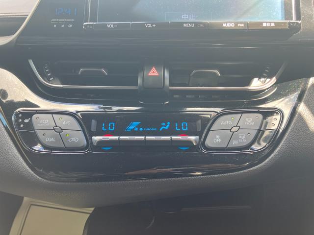 Ｃ－ＨＲ Ｇ　８インチナビ　バックカメラ　ドラレコ　ＥＴＣ　キープッシュスタート　アルミホイール　オートライト　オートクルーズ（12枚目）