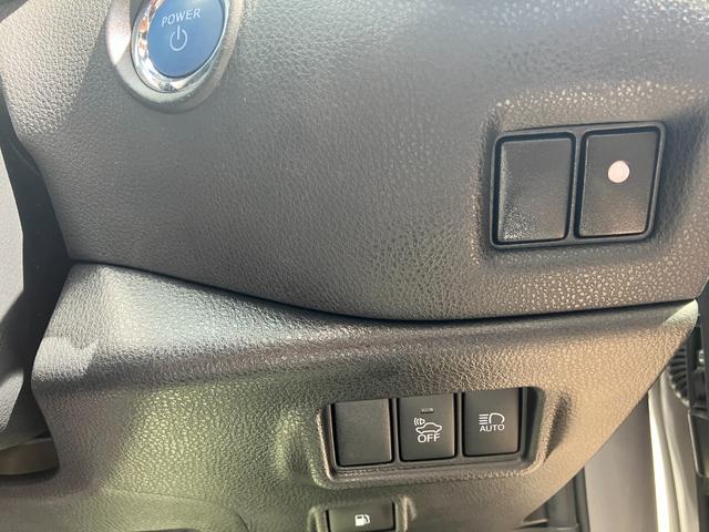 Ｃ－ＨＲ Ｇ　８インチナビ　バックカメラ　ドラレコ　ＥＴＣ　キープッシュスタート　アルミホイール　オートライト　オートクルーズ（17枚目）
