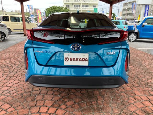 プリウスＰＨＶ Ｓナビパッケージ　ＬＥＤヘッドライト　トヨタセーフティセンス　ナビＴＶ　バックモニター　プッシュスタート（8枚目）