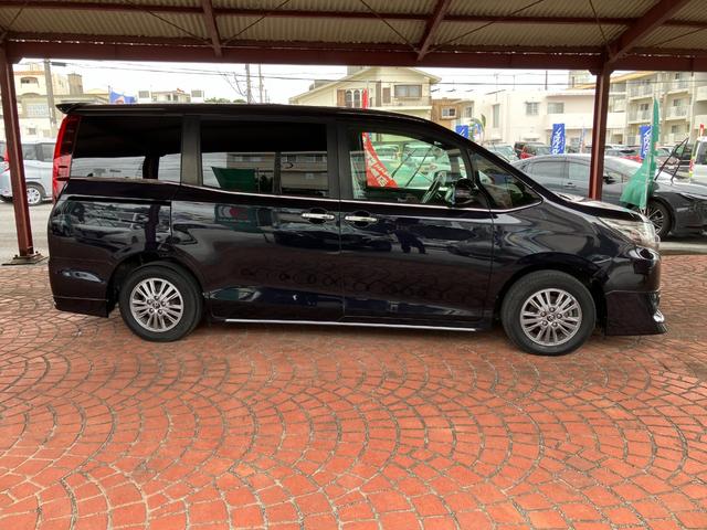 エスクァイア Ｇｉ　純正９インチナビ　フリップダウンモニター　両側電動スライドドア　バックカメラ　ＥＴＣ（6枚目）