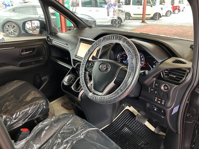 エスクァイア Ｇｉ　純正９インチナビ　フリップダウンモニター　両側電動スライドドア　バックカメラ　ＥＴＣ（19枚目）