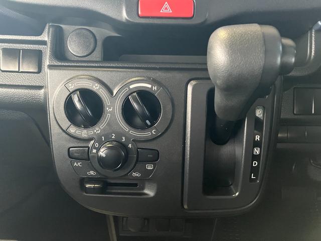 アルト Ａ　Ｂｌｕｅｔｏｏｈ　ＵＳＢ接続　ＣＤ　衝突軽減ブレーキ　リヤクリアランスソナー　オートライト　サイドハンドブレーキ　キーレスエントリー（12枚目）