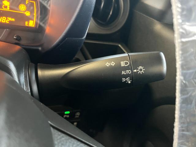 アルト Ａ　Ｂｌｕｅｔｏｏｈ　ＵＳＢ接続　ＣＤ　衝突軽減ブレーキ　リヤクリアランスソナー　オートライト　サイドハンドブレーキ　キーレスエントリー（13枚目）