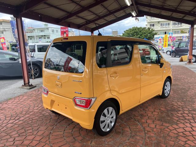 大きい荷物が積みきれない・・・。そんな時もナカダ自動車商会へお任せ下さい！１台３役の軽トラ・ミニバスの貸出サービス実施中です♪