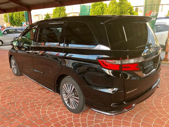 オデッセイ アブソルート・ホンダセンシング　８人乗り　ナビ　フルセグＴＶ　バックカメラ　衝突軽減ブレーキ　ＥＴＣ　両側パワースライドドア　ハーフレザーシート　運転席パワーシート　キープッシュスタート　アルミホイール　キーフリー　オートクルーズ（7枚目）