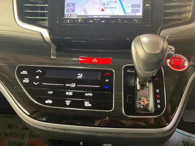 オデッセイ アブソルート・ホンダセンシング　８人乗り　ナビ　フルセグＴＶ　バックカメラ　衝突軽減ブレーキ　ＥＴＣ　両側パワースライドドア　ハーフレザーシート　運転席パワーシート　キープッシュスタート　アルミホイール　キーフリー　オートクルーズ（15枚目）