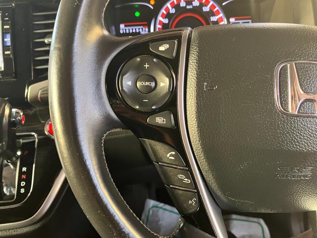 オデッセイ アブソルート・ホンダセンシング　８人乗り　ナビ　フルセグＴＶ　バックカメラ　衝突軽減ブレーキ　ＥＴＣ　両側パワースライドドア　ハーフレザーシート　運転席パワーシート　キープッシュスタート　アルミホイール　キーフリー　オートクルーズ（18枚目）