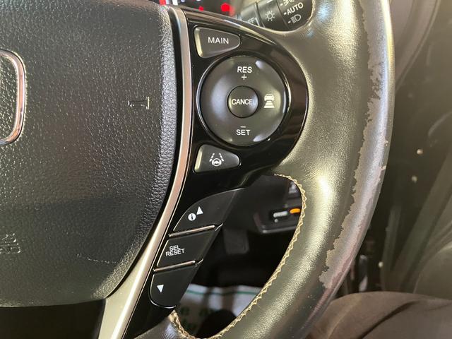 オートクルーズ機能付き　長距離ドライブに有難い味方です。アクセル設定→楽々走行　疲れた日にもうれしい装備です。