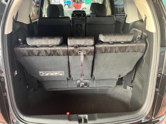 オデッセイ アブソルート・ホンダセンシング　８人乗り　ナビ　フルセグＴＶ　バックカメラ　衝突軽減ブレーキ　ＥＴＣ　両側パワースライドドア　ハーフレザーシート　運転席パワーシート　キープッシュスタート　アルミホイール　キーフリー　オートクルーズ（28枚目）