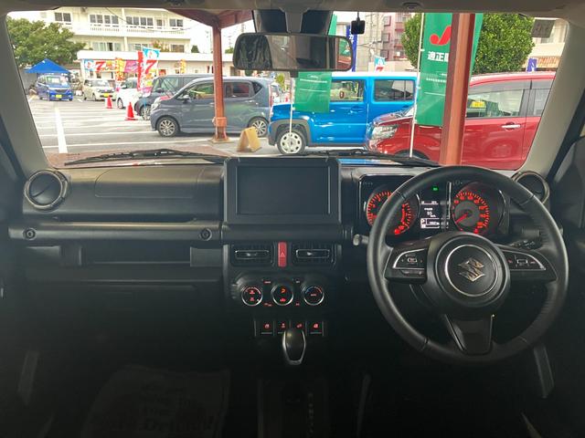 ジムニーシエラ JC ★走行1.6万km★ 純正15インチアルミホイール LEDヘッドライト オートライト ETC ステアリングスイッチ クルーズコントロール シートヒーター 禁煙車 衝突被害軽減システム 衝突安全ボディ(12枚目)