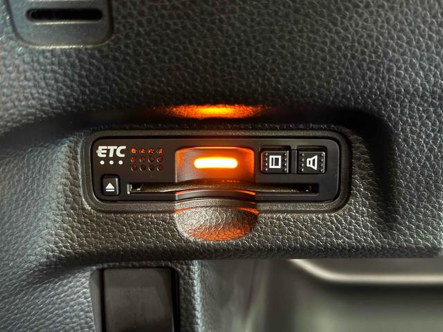 今では必需品のＥＴＣも付いております。高速道路での出入りもスムーズ。渋滞緩和にもなりエコにも繋がります。