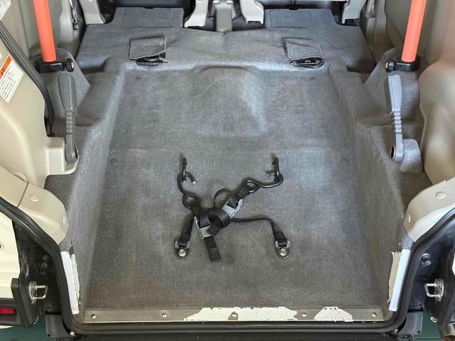スペーシア Ｔ　福祉車輌　両側スライドドア　衝突被害軽減システム　スマートキー　ベンチシート　ＣＶＴ　ＡＢＳ　ＥＳＣ　エアコン　パワーステアリング（8枚目）