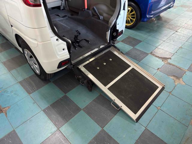 スペーシア Ｔ　福祉車輌　両側スライドドア　衝突被害軽減システム　スマートキー　ベンチシート　ＣＶＴ　ＡＢＳ　ＥＳＣ　エアコン　パワーステアリング（9枚目）