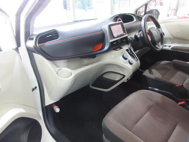 シエンタ Ｇ車いす仕様車タイプＩ助手席側セカンドシート付　車いす仕様車タイプＩ助手席側セカンドシート付・ＴＶ・ナビ・ＤＶＤビデオ・ＵＳＢ・Ｂｌｕｅｔｏｏｔｈ・ＥＴＣ・ドライブレコーダー・バックカメラ・アイドリングストップ・ブレーキサポート装備！（31枚目）