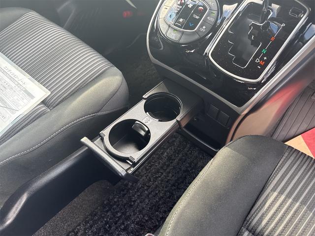 ヴォクシー ZS 煌II 9インチフルセグナビテレビ バックカメラ Bluetooth ETC 両側パワースライドドア クルーズコントロール トヨタセーフティセンス(30枚目)