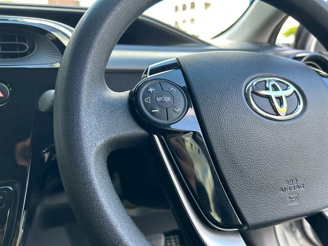 アクア Ｓスタイルブラック　純正ＮＡＶＩ＆ＴＶ・バックモニター・ＥＴＣ・Ｂｌｕｅｔｏｏｔｈ・トヨタセーフティセンス・プッシュスタート・スマートキー×２個・ステアリングスイッチ・コーナーセンサー・オートライト・車線逸脱警報装置（33枚目）